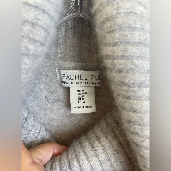 Rachel Zoe 100% 2-ply cashmere cowl neck grey sweater size medium - Picture 2 of 7